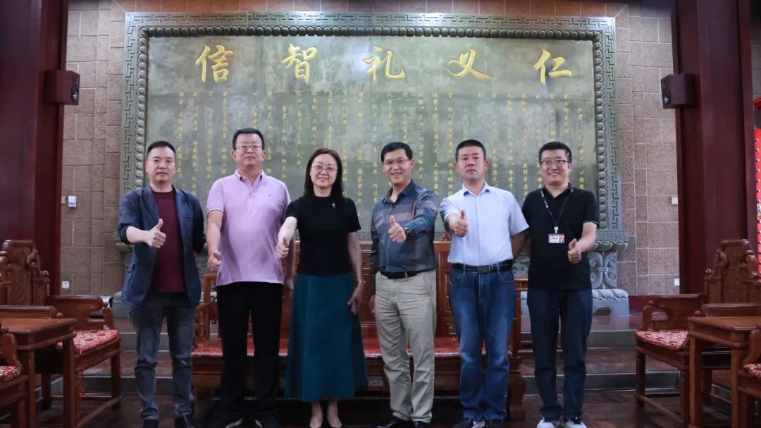 自治區工業(yè)和信息化廳中小企業(yè)服務(wù)中心領(lǐng)導蒞臨寧夏昌禾同盛科技有限公司考察調研